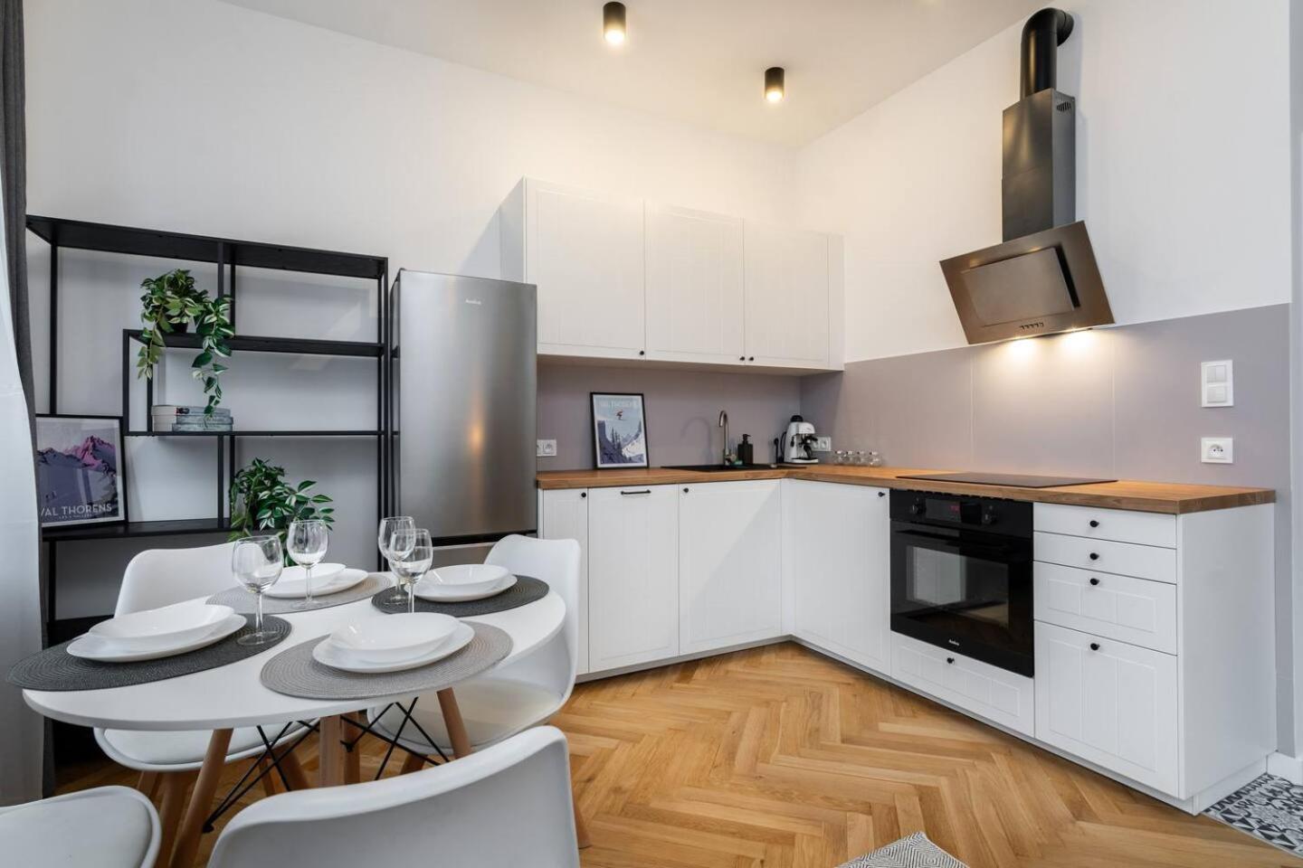 Moonlight Stary Mokotow Apartment *